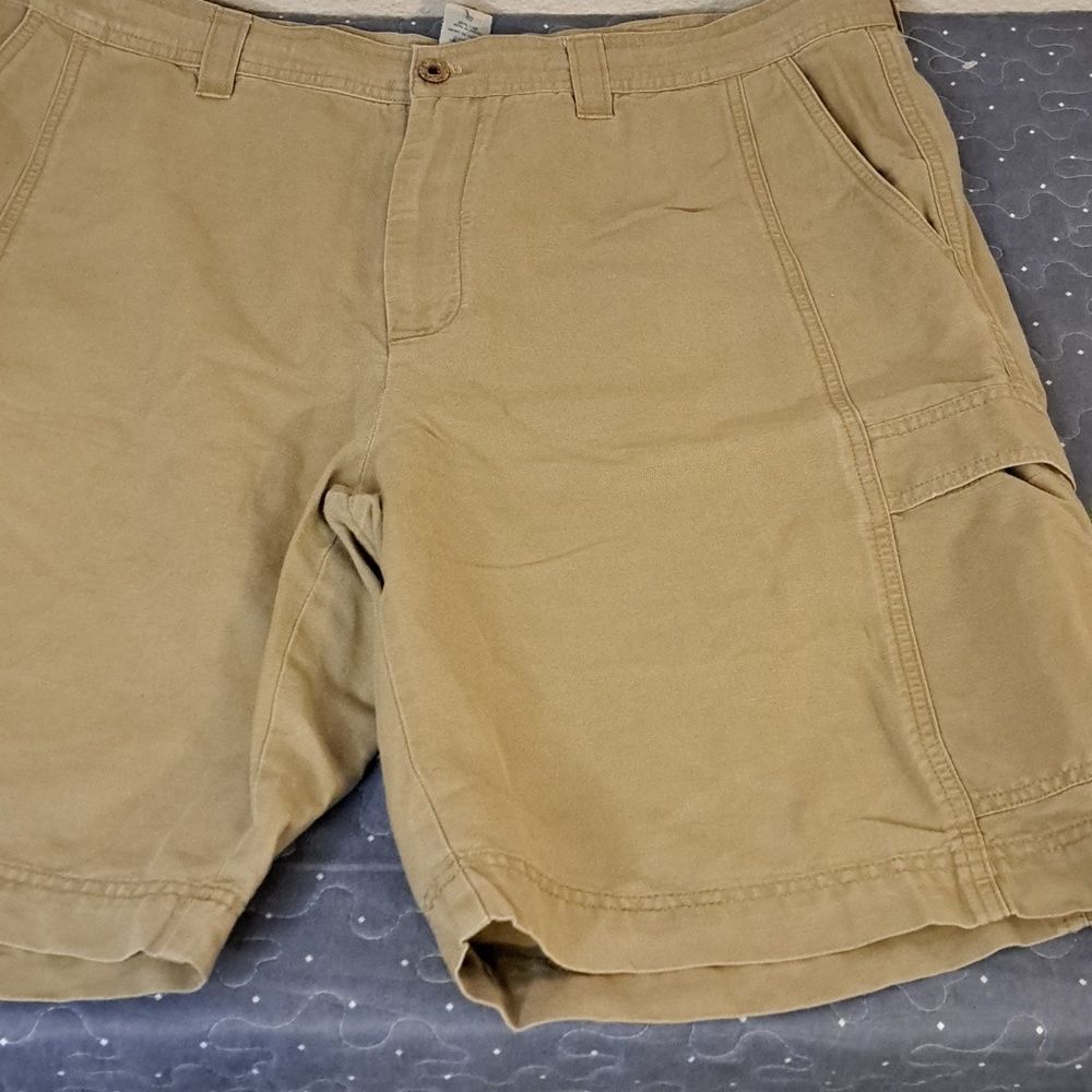 Island Shores linen blend tan cargo shorts size 42